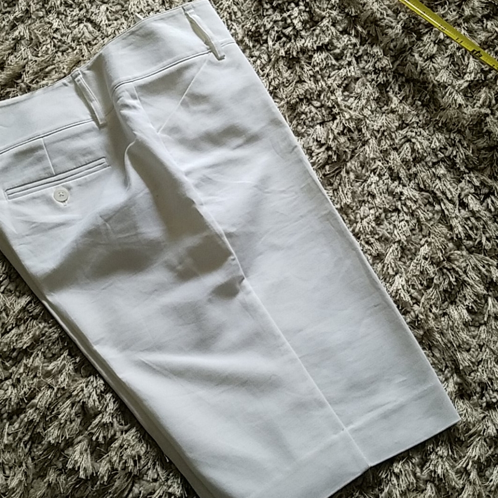 Dana Buchman Bermuda Short